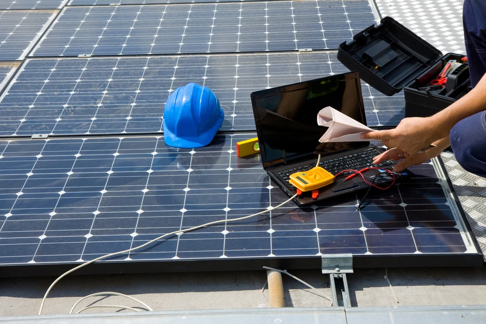 Featured image for “The Future of Home Energy: How Smart Homes and Solar Are Teaming Up”